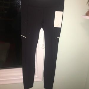 Women’s Lululemon leggings size 6 NWT